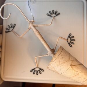 Eco-Friendly ALL NUDE | nude lampshade & nude body Gecko Wall Lamp not purple